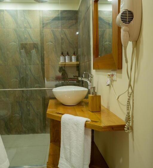 سوئیت با تخت بزرگ, El Edén Country Hotel Y Club Residencial