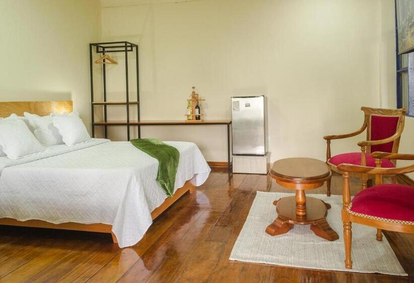 سوییت اجرایی, El Edén Country Hotel Y Club Residencial