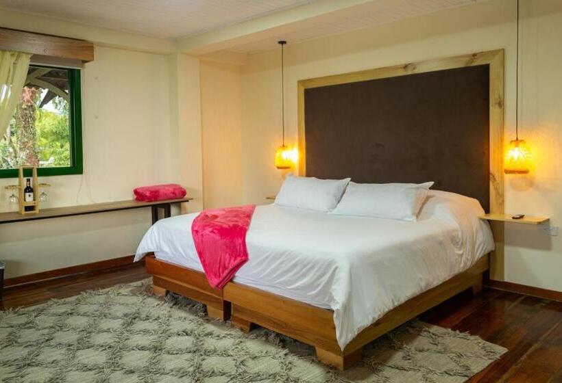 سوئیت با تخت بزرگ, El Edén Country Hotel Y Club Residencial