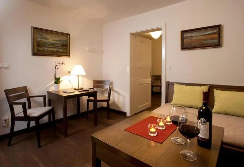 2ベッドルームデラックスアパートメント, Apartmány šupina