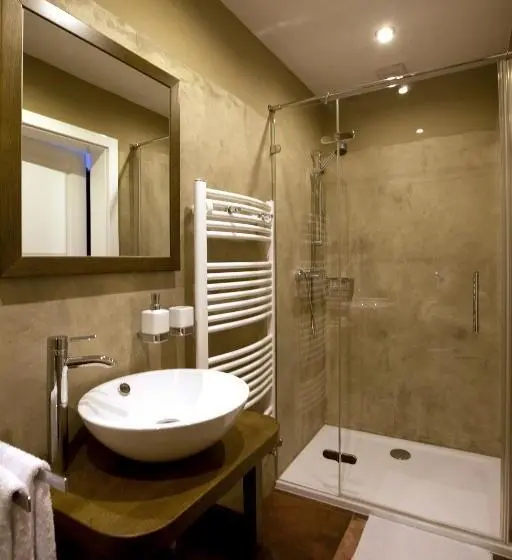 デラックスルーム, Apartmány šupina