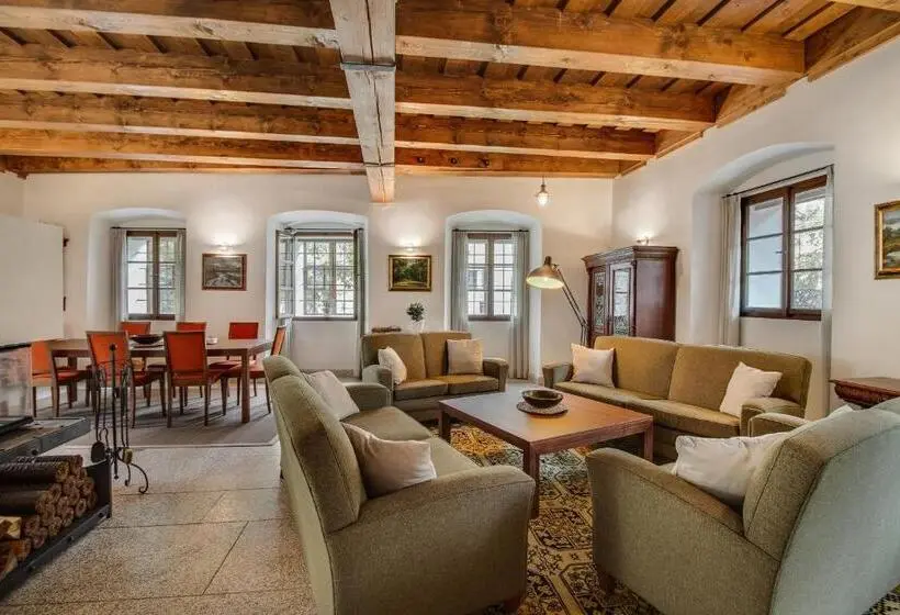 3ベッドルームハウス, Apartmány šupina