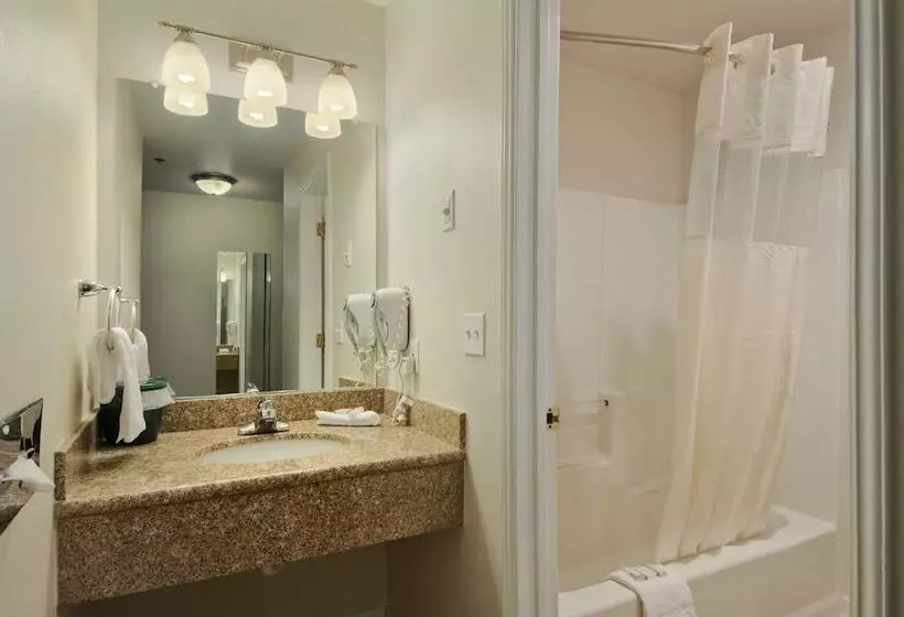 اتاق استاندارد برای معلولان, Baymont Inn & Suites By Wyndham