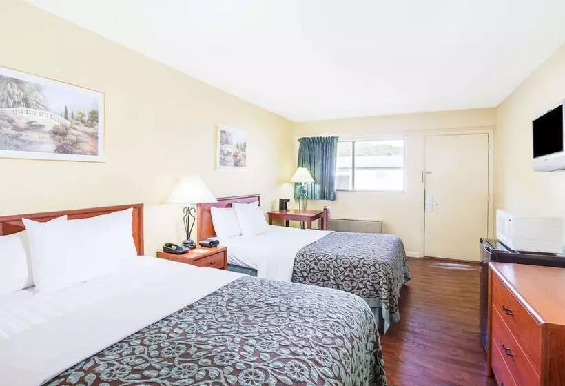 Standard-invahuone, Days Inn By Wyndham Athens
