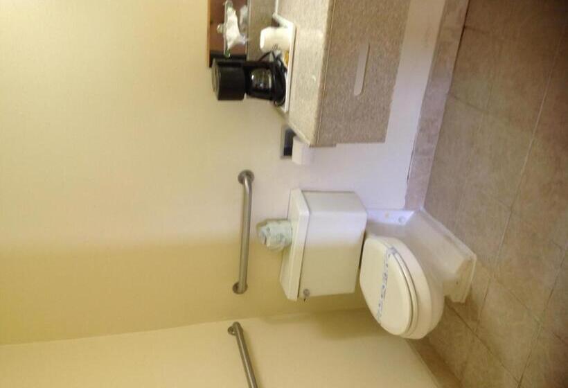 Стандартный Номер Кровать Кинг, Days Inn By Wyndham Clinton