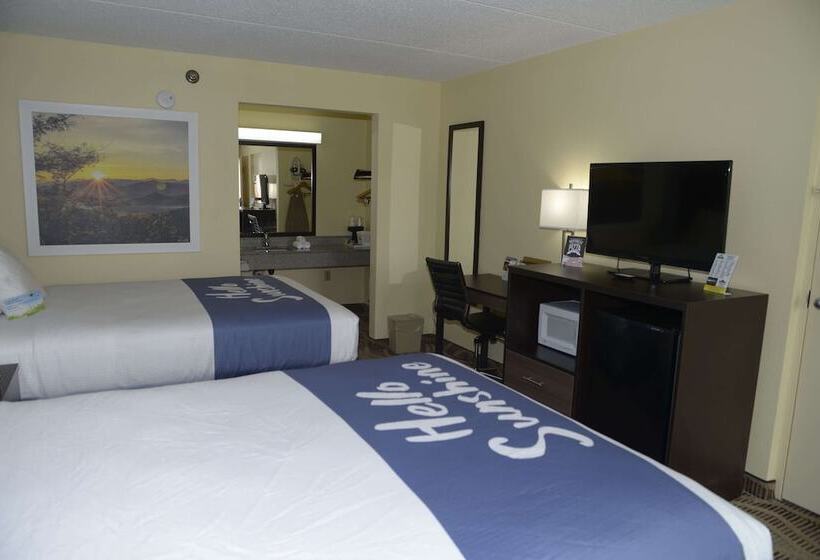 ２ダブルベッドのスタンダードルーム, Days Inn By Wyndham Kodak/sevierville Intrstate Smokeymntns