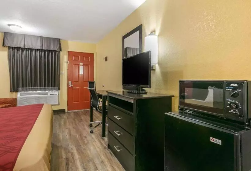 اتاق استاندارد با تخت بزرگ, Econo Lodge Jonesboro
