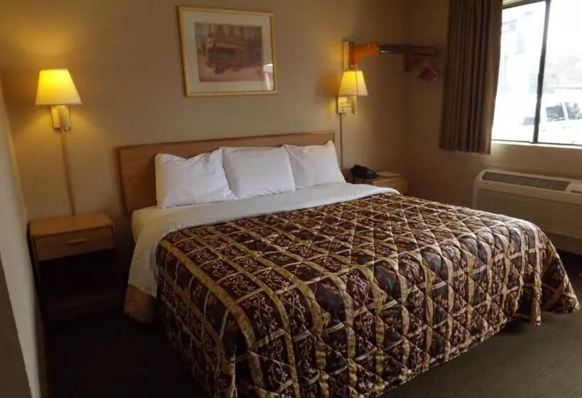 キングサイズベッドのスタンダードルーム, Executive Inn Kilgore