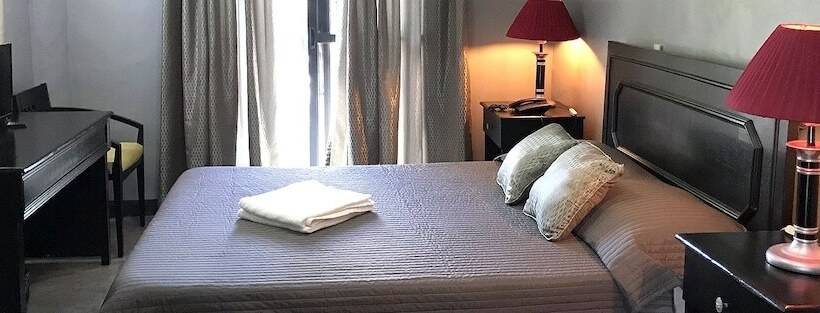 Quarto Estandar Cama Casal, Capada