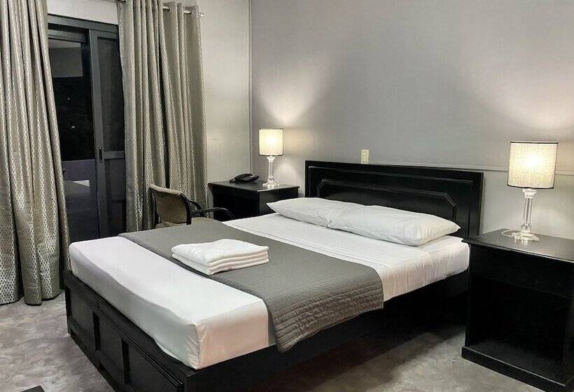 Quarto Estandar Cama Casal, Capada