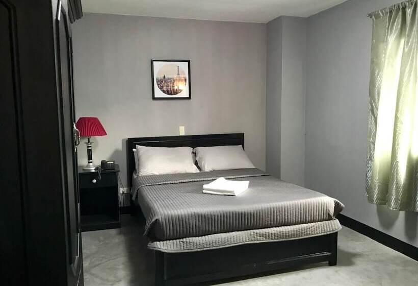 Quarto Estandar Cama Casal, Capada