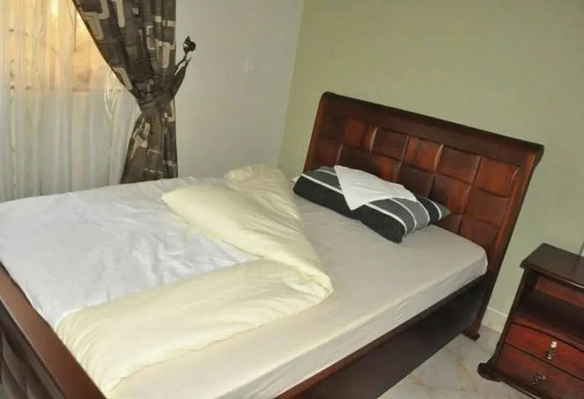 اتاق استاندارد یک نفره, Greens Guest Homes