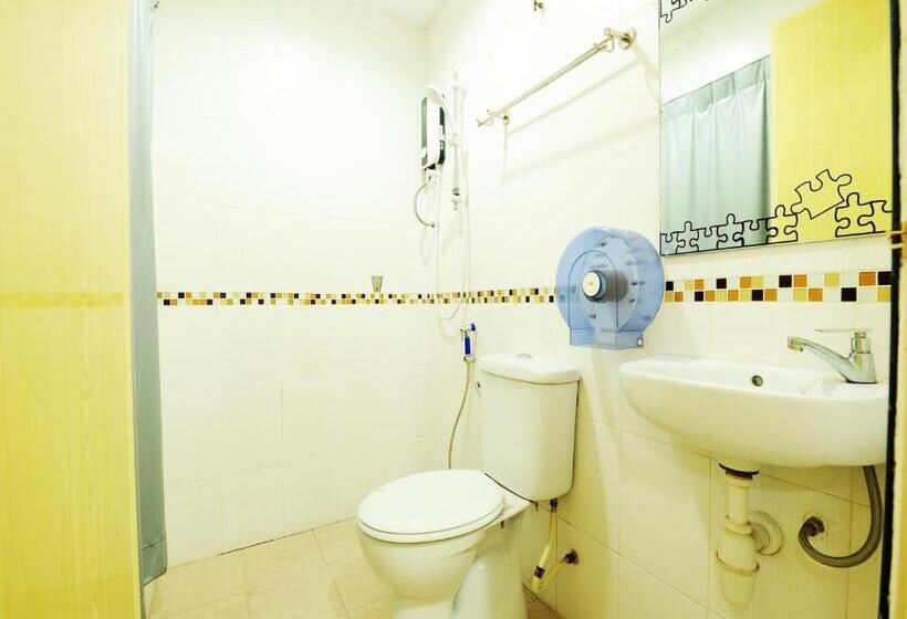 Номер Deluxe, Batu Caves Star Hotel By Oyo Rooms