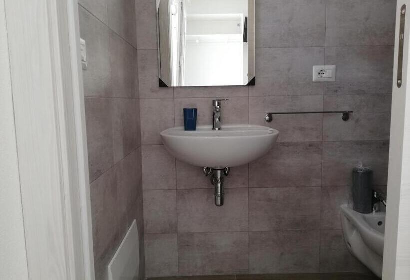 Standard Szoba Erkéllyel, Domo Alghero Centro