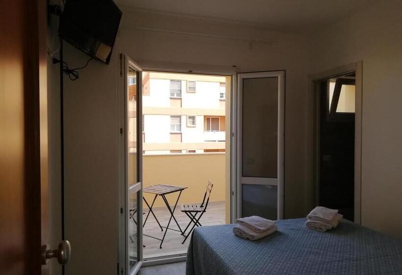 Standard Szoba Terasszal, Domo Alghero Centro