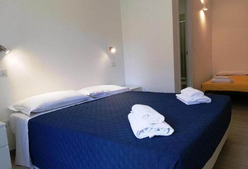 Négyszemélyes Standard Szoba Erléllyel, Domo Alghero Centro