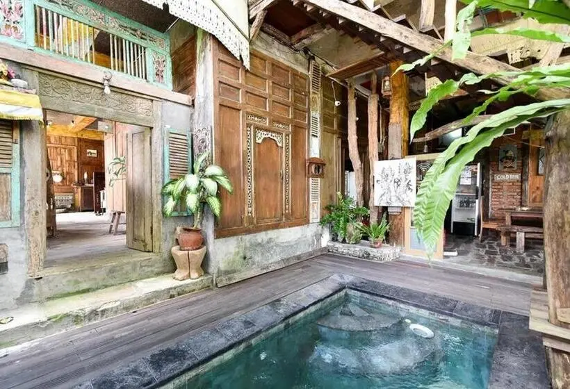 Economy Quadruple Room, Twospaces Living At Bunga Desa, Jimbaran