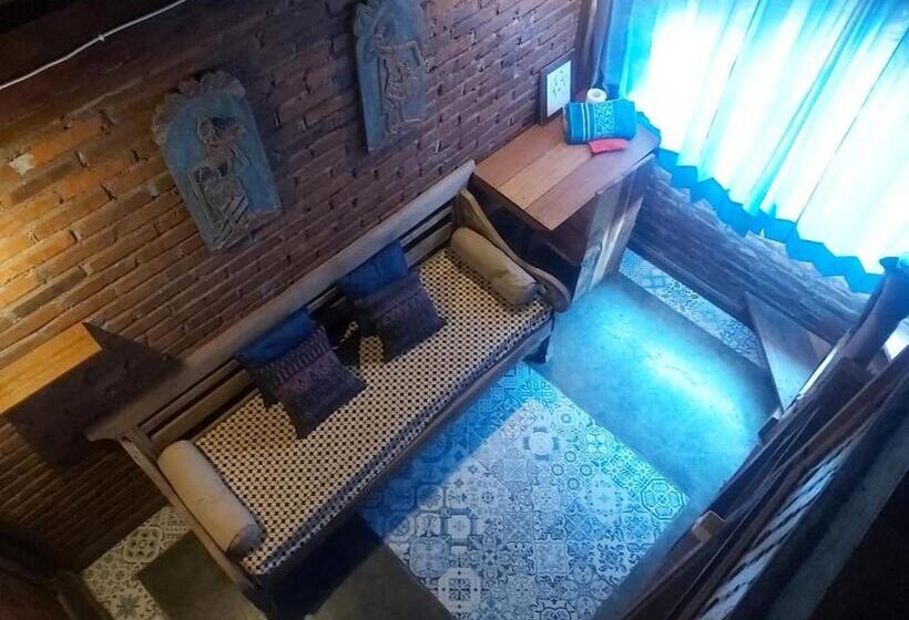 Economy Quadruple Room, Twospaces Living At Bunga Desa, Jimbaran