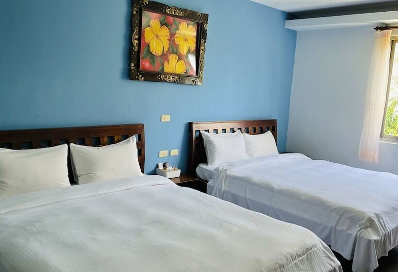 اتاق استاندارد چهار تخته, Wu Li Ting B&b