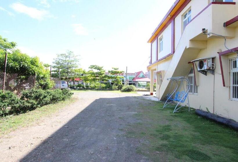 سوییت خانوادگی, Wu Li Ting B&b