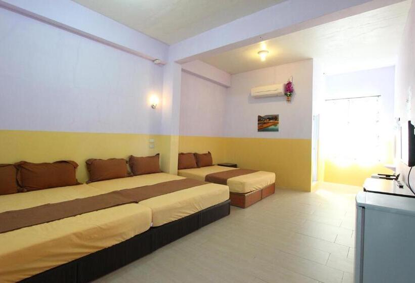 سوییت خانوادگی, Wu Li Ting B&b