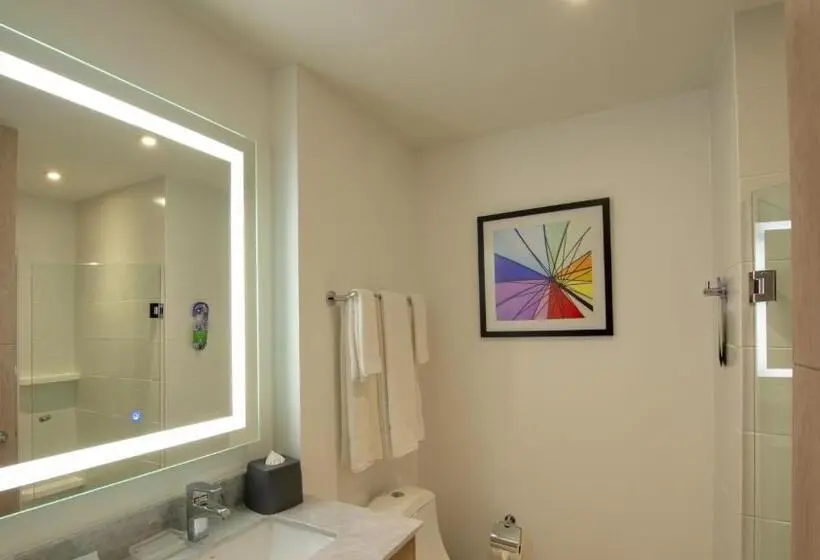 2ダブルベッドのスタンダードルーム, Holiday Inn & Suites Merida La Isla, An Ihg
