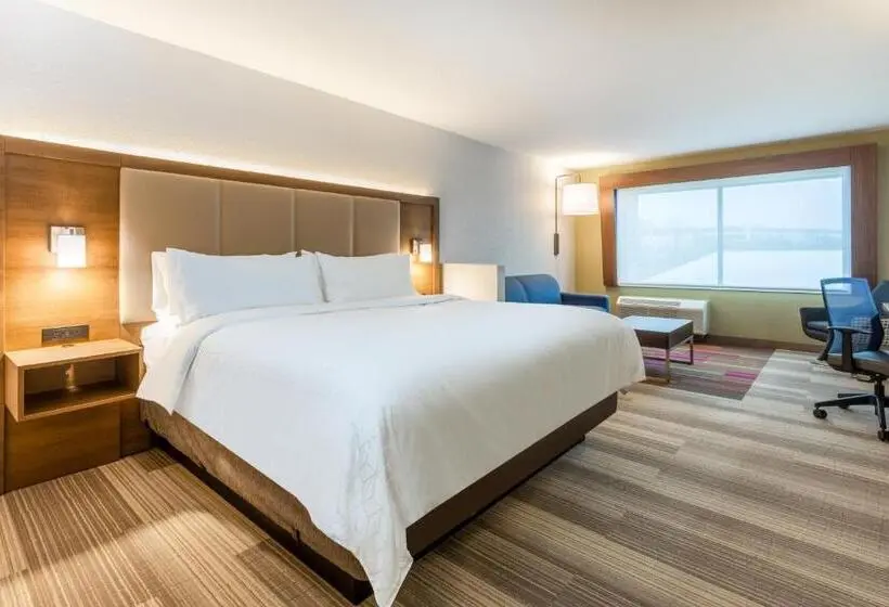 身障者適用スイートルーム, Holiday Inn Express & Suites   Florence   Cincinnati Airport, An Ihg