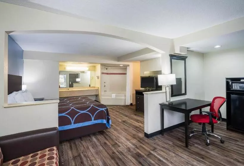 キングサイズベッドのデラックススイート, Days Inn By Wyndham Clarksville North Exit 4