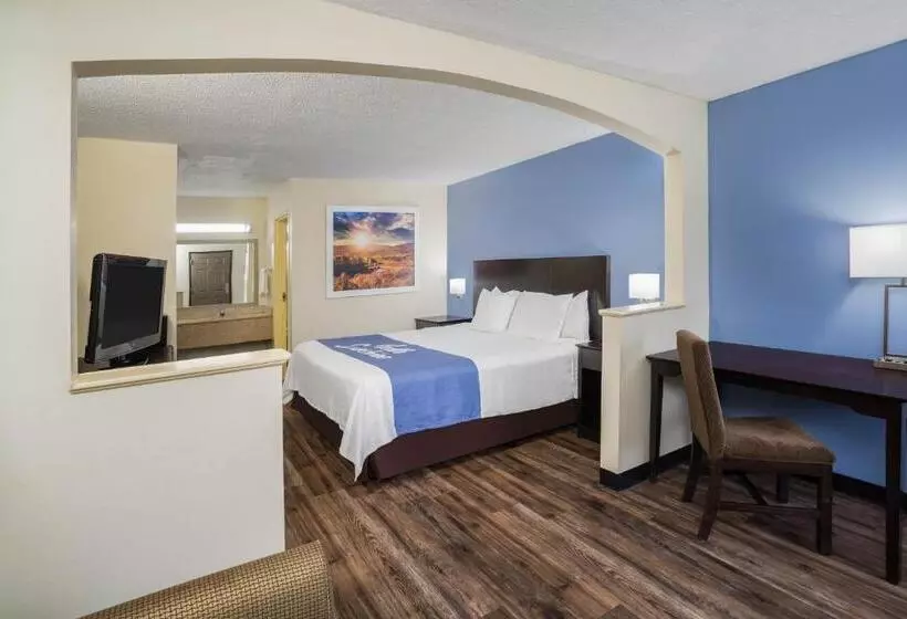 キングサイズベッドのスタンダードルーム, Days Inn By Wyndham Clarksville North Exit 4