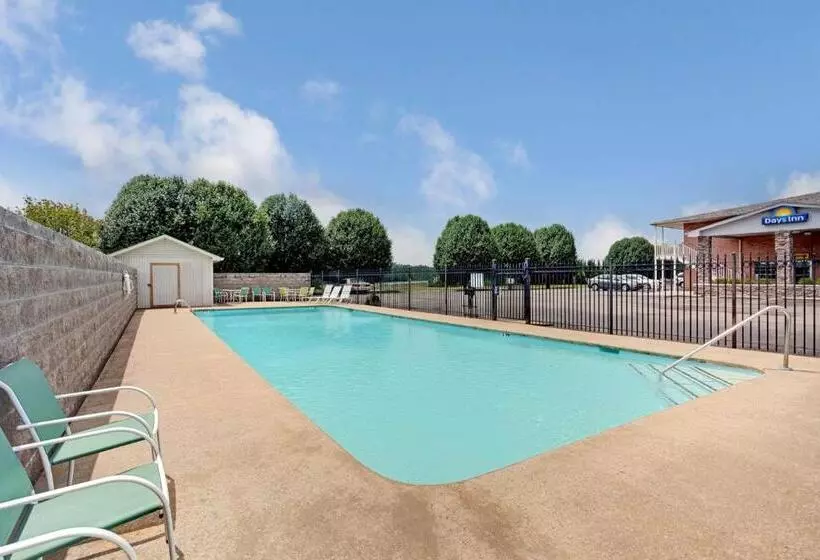 اتاق استاندارد با تخت بزرگ, Days Inn By Wyndham Joelton/nashville