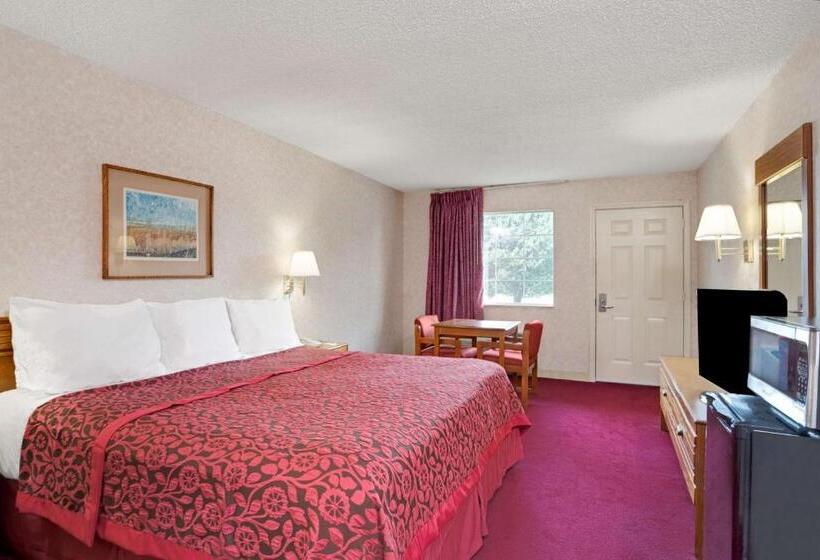 带大床的标准间, Days Inn By Wyndham Joelton/nashville