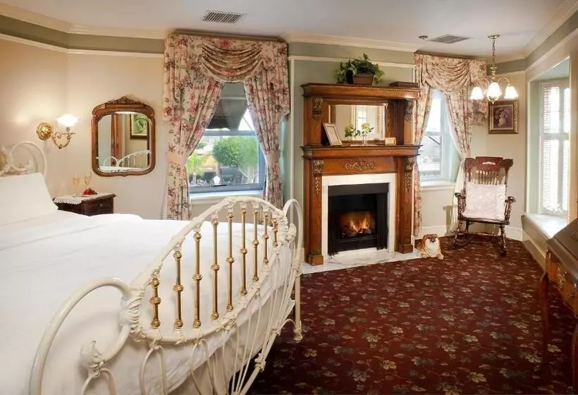 スタンダードインサイドビュールーム, Doryman's Oceanfront Inn