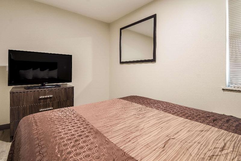 Люкс Кровать Кинг, Quality Inn & Suites Dallas Cityplace