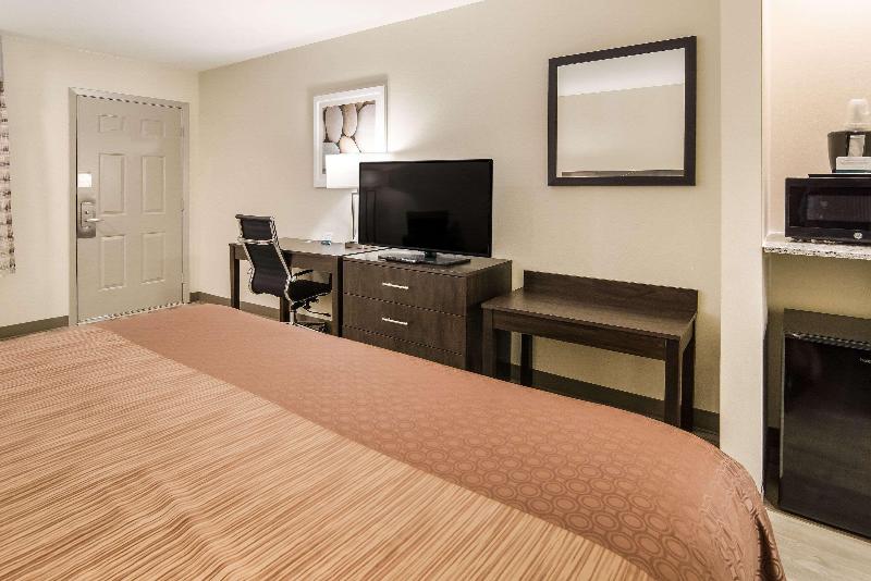 Стандартный Номер Кровать Кинг, Quality Inn & Suites Dallas Cityplace
