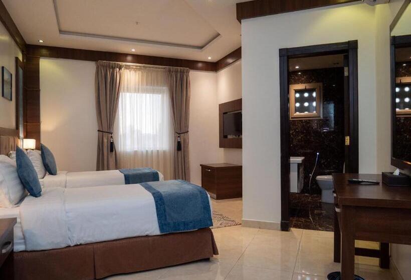 חדר בסיסי, Innyar