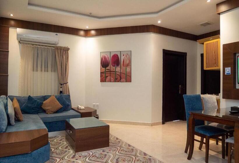 חדר בסיסי, Innyar