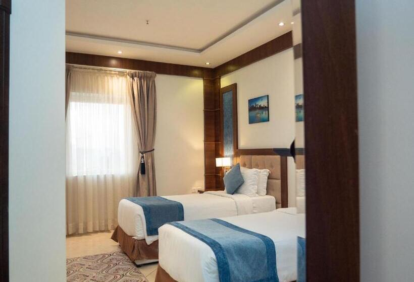 חדר בסיסי, Innyar