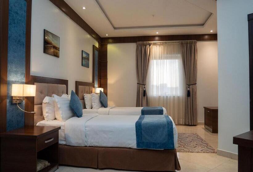 חדר בסיסי, Innyar