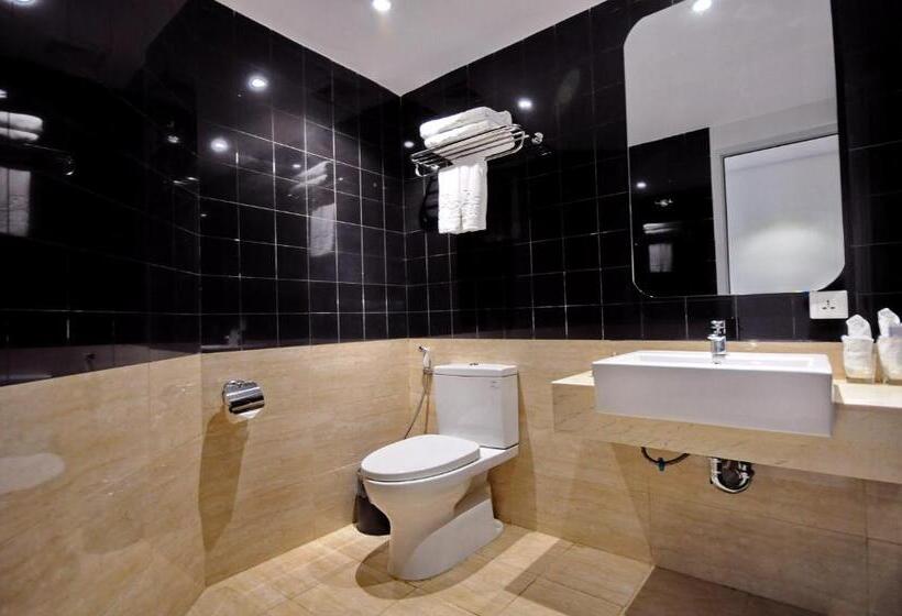 اتاق استاندارد سه تخته با بالکن, Anrizon Hotel Nha Trang