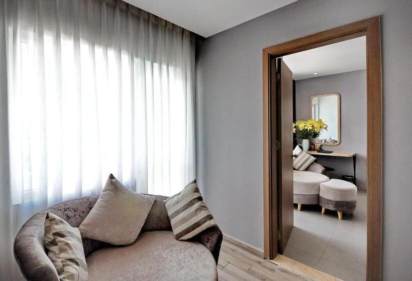 اتاق خانوادگی با چشم‌انداز دریا, Anrizon Hotel Nha Trang