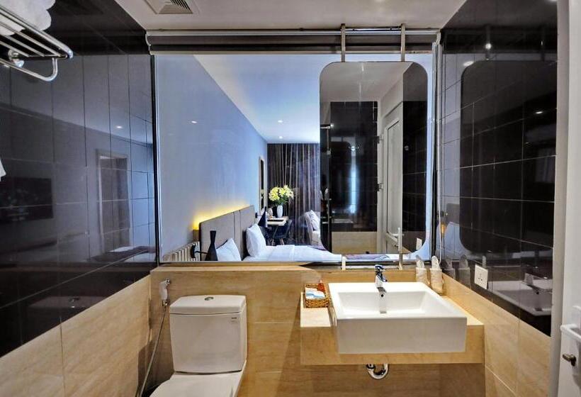 اتاق خانوادگی با چشم‌انداز دریا, Anrizon Hotel Nha Trang