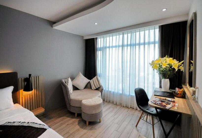 اتاق استاندارد چهار تخته با چشم‌انداز دریا, Anrizon Hotel Nha Trang