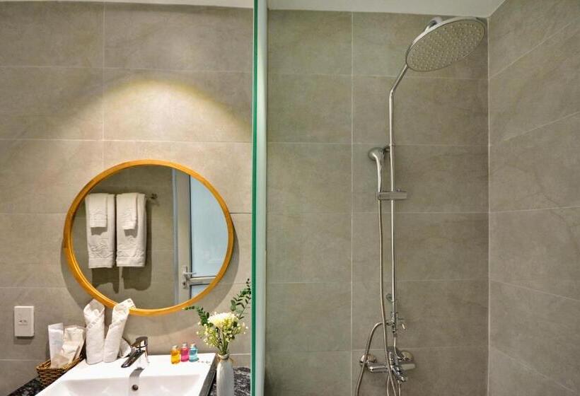 آپارتمان 1 خوابه با چشم‌انداز استخر, Anrizon Hotel Nha Trang