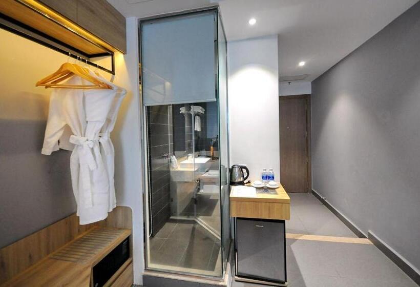 اتاق سوپریور با چشم‌انداز شهر, Anrizon Hotel Nha Trang