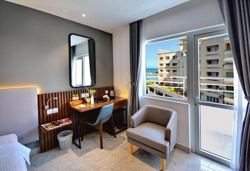 اتاق سوپریور با چشم‌انداز شهر, Anrizon Hotel Nha Trang