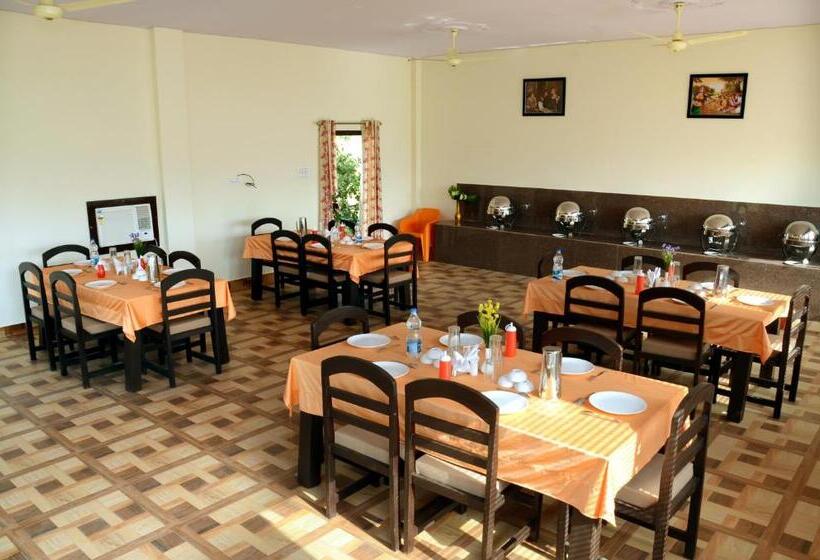 디럭스 스위트, Motibagh