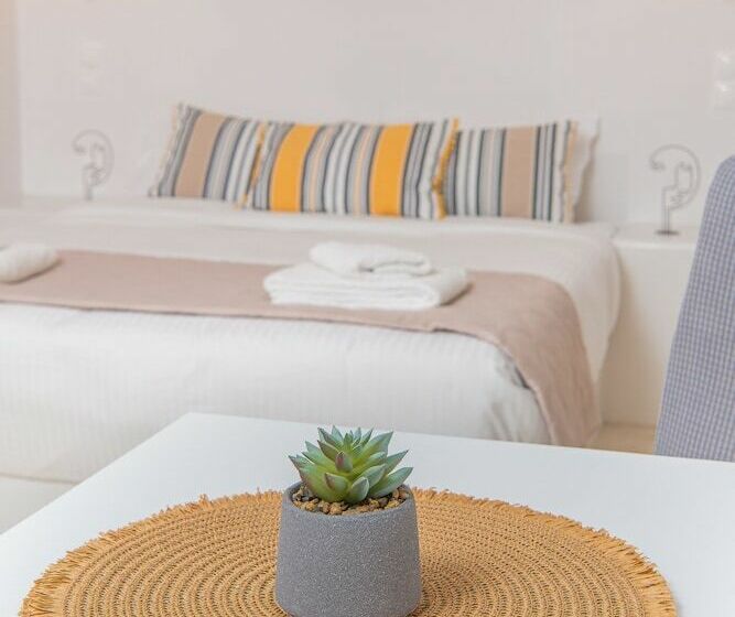 Студия Стандарт Вид на Море, Golden Sunrise Suites