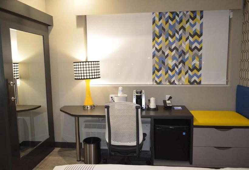 חדר סטנדרט עם מיטת קינג, Glō Best Western Tulsa Catoosa East Route 66