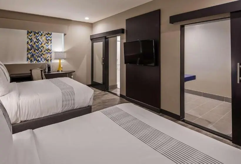 身障者適用スタンダードルーム, Glō Best Western Tulsa Catoosa East Route 66