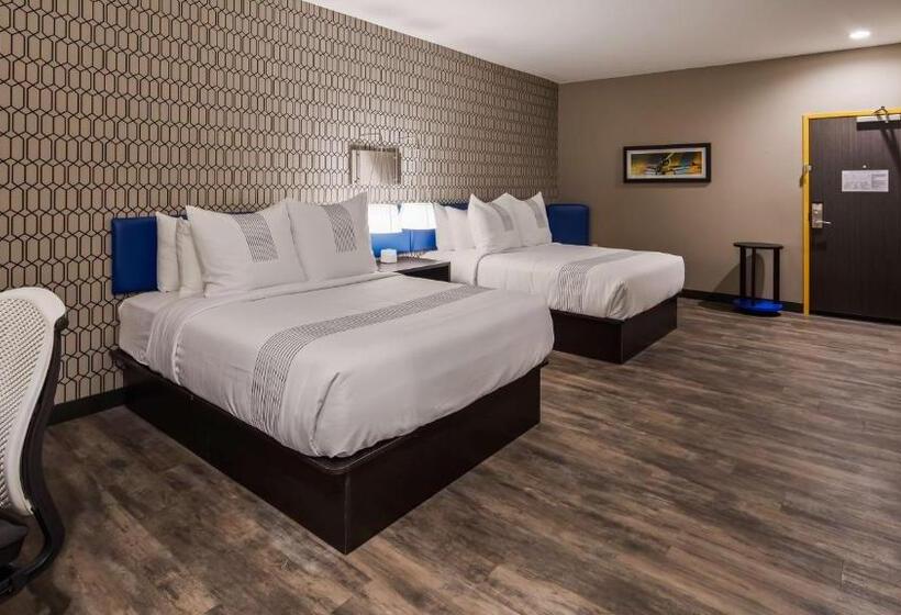חדר סטנדרט מותאם לאדם עם מוגבלויות, Glō Best Western Tulsa Catoosa East Route 66